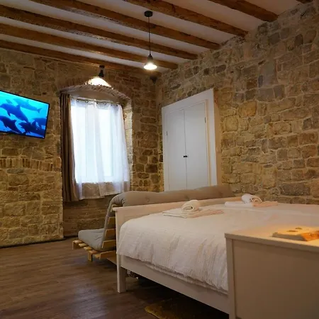 Romanic Palace Πανσιόν 4*